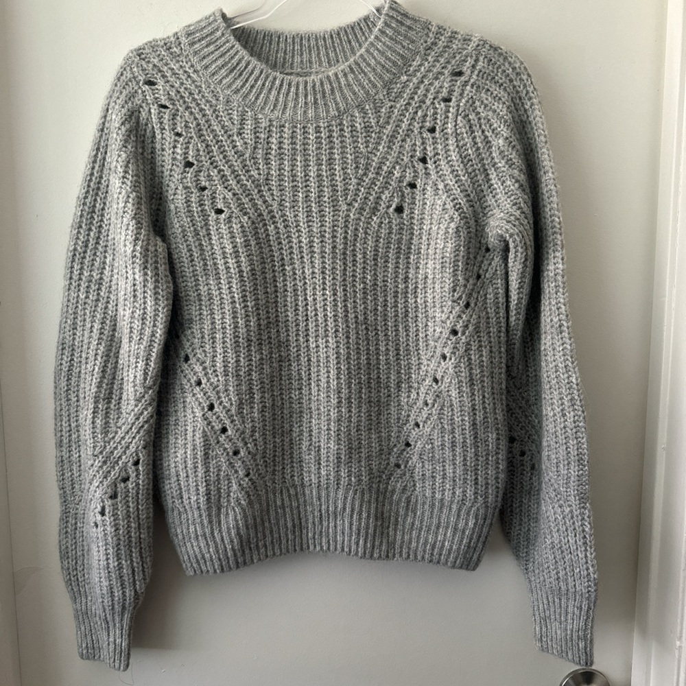 Gap sweatshirt